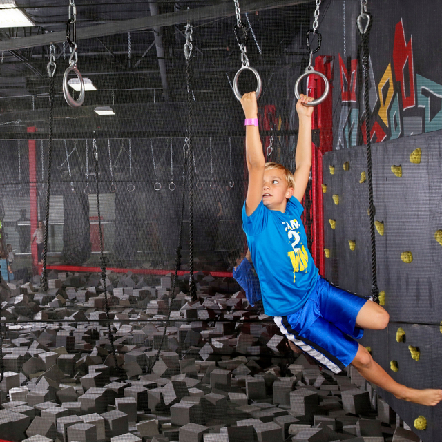 Newest Commercial Indoor Playground Trampoline Park Equipment Ninja Tag Interactive Arena with Obstacle Indoor Ninja Park